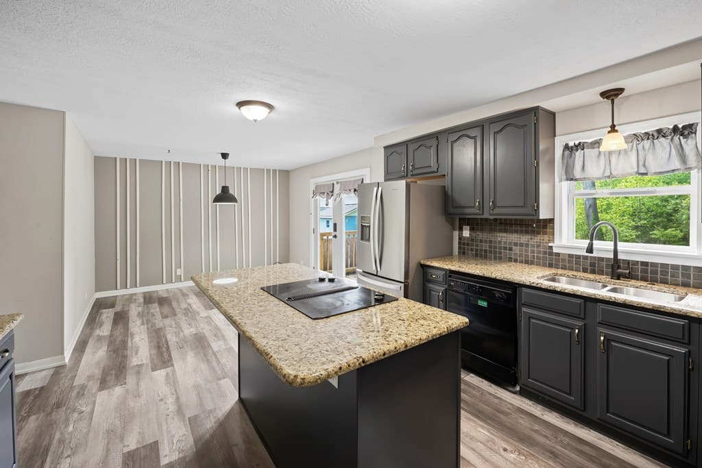 1243 Sycamore Street, Young Harris GA 30582 - Photo