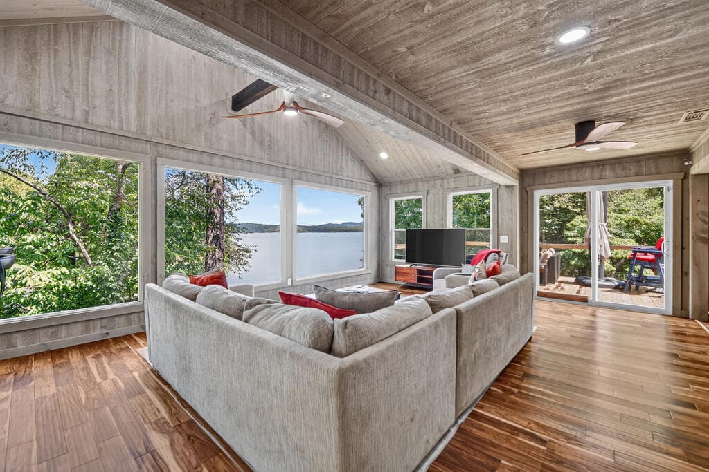 209 Marina Drive, Blue Ridge GA 30514 - Photo