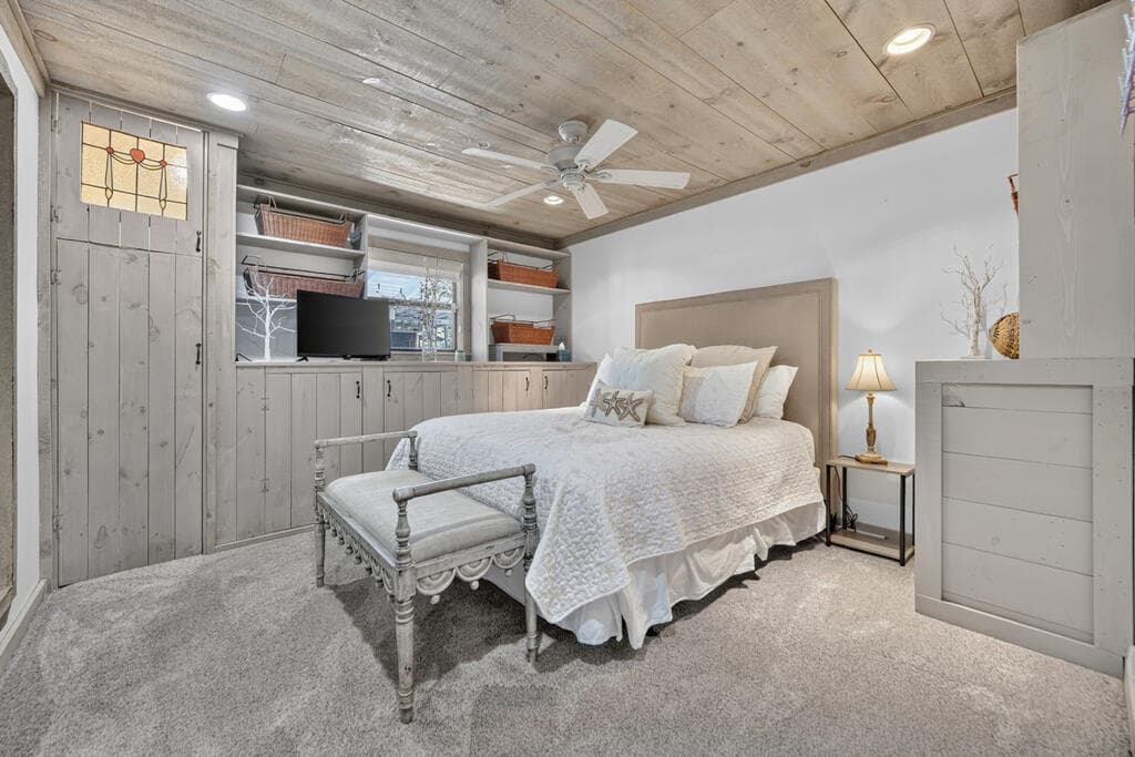 209 Marina Drive, Blue Ridge GA 30514 - Photo