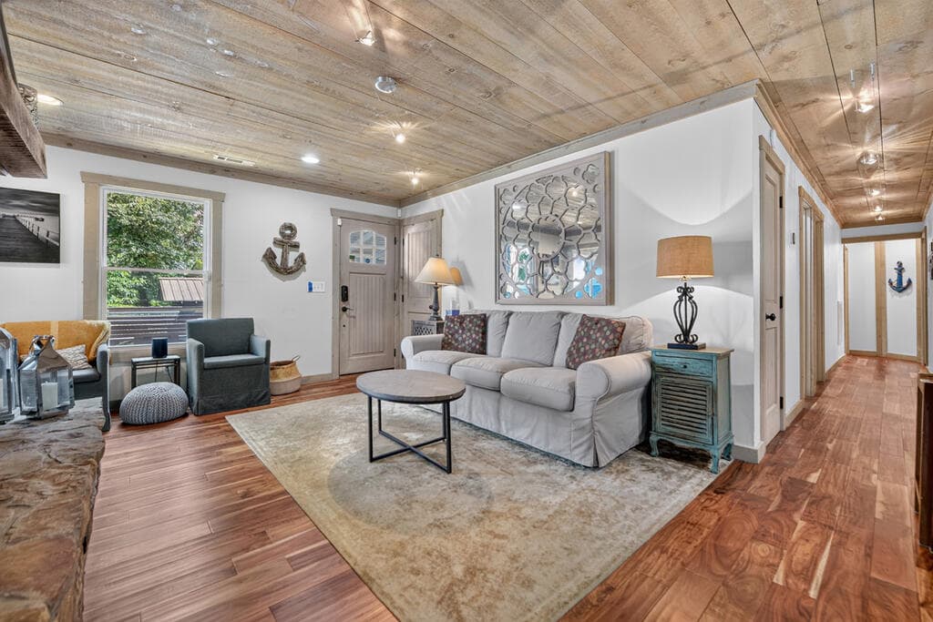 209 Marina Drive, Blue Ridge GA 30514 - Photo