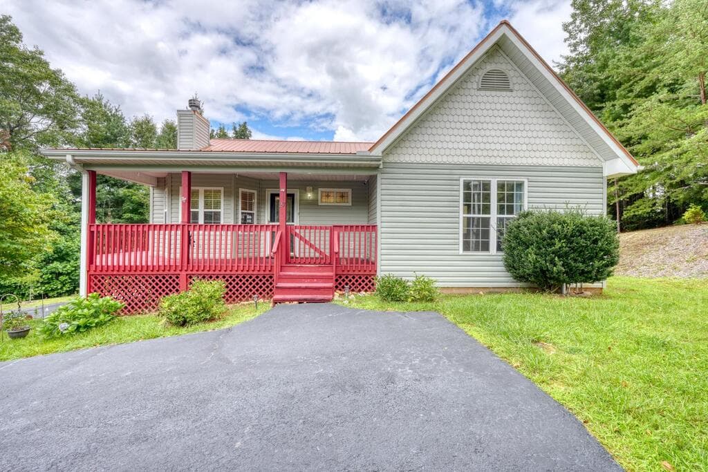 27 Sky High Drive, Blairsville GA 30512 - Photo