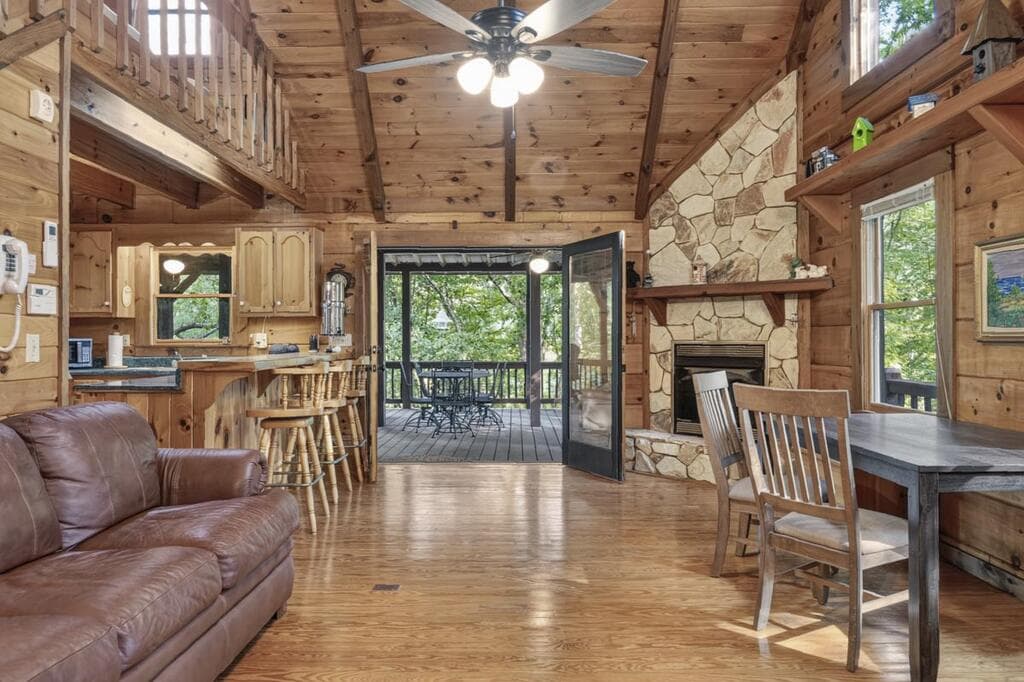 245 Sunrise Valley Road, Blue Ridge GA 30513 - Photo