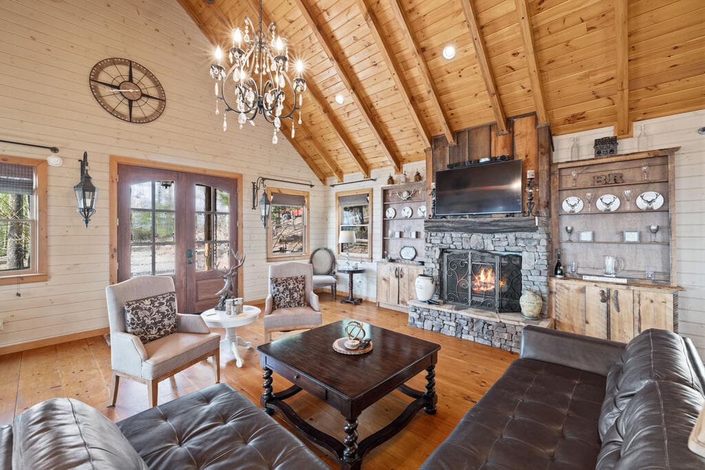 766 Laurel Ridge Drive, Blue Ridge GA 30513 - Photo