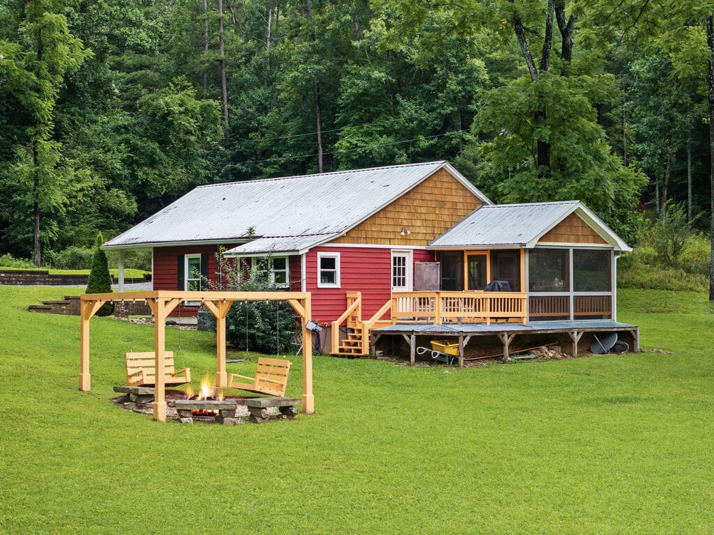 30 Seabolt Drive, Morganton GA 30560 - Primary photo