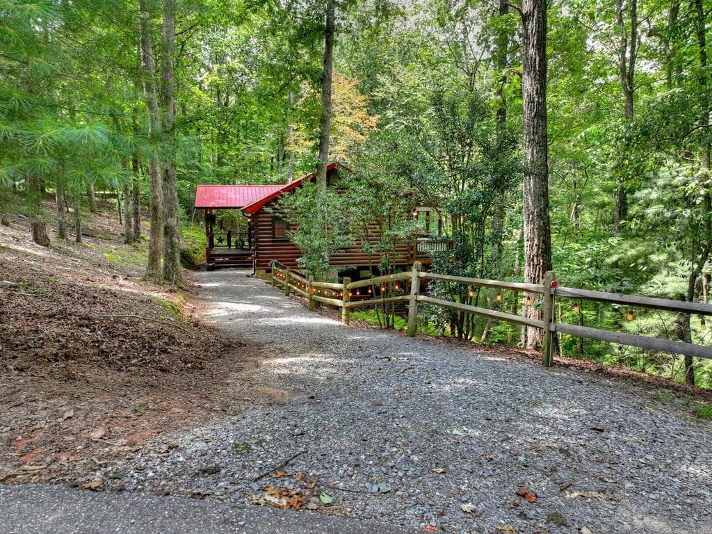 9 Casey Court, Blue Ridge GA 30513 - Photo