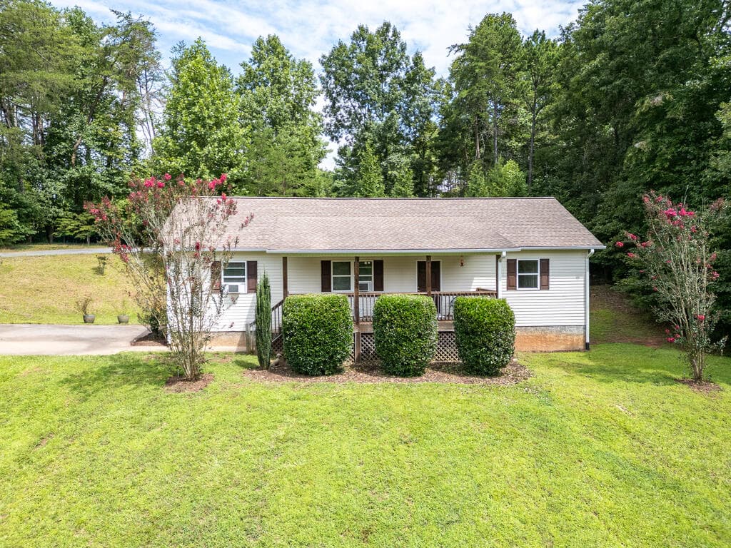 90 Copper Hill Church Ln, Warne NC 28909 - Primary photo