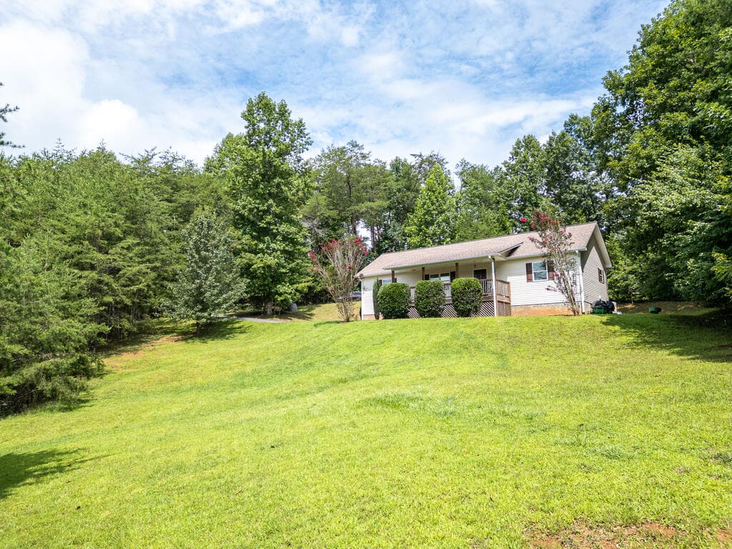90 Copper Hill Church Ln, Warne NC 28909 - Photo