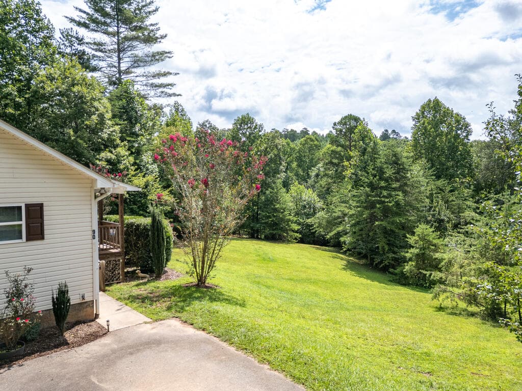 90 Copper Hill Church Ln, Warne NC 28909 - Photo