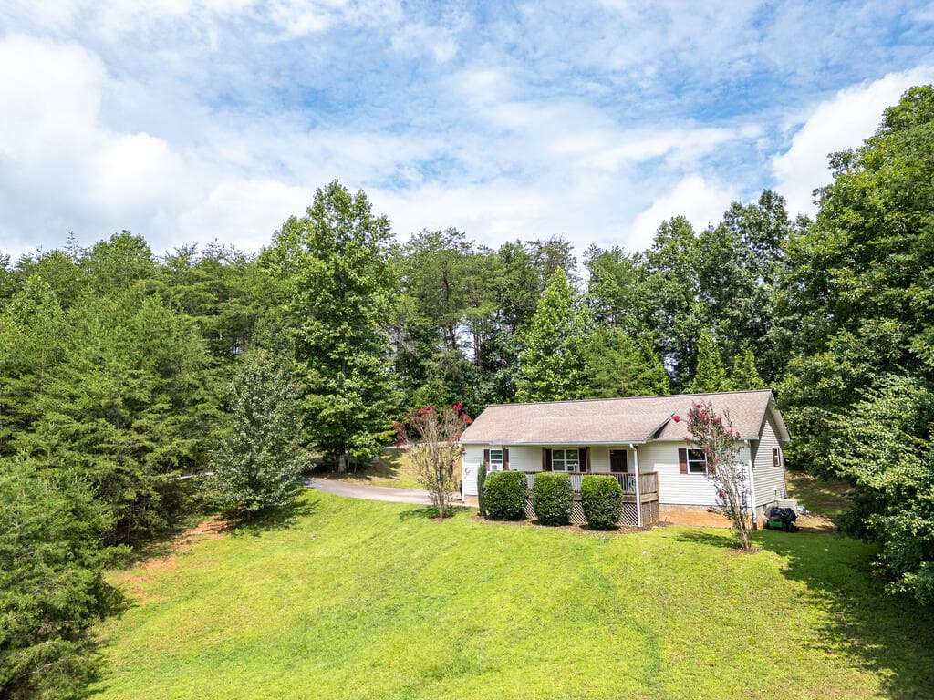 90 Copper Hill Church Ln, Warne NC 28909 - Photo
