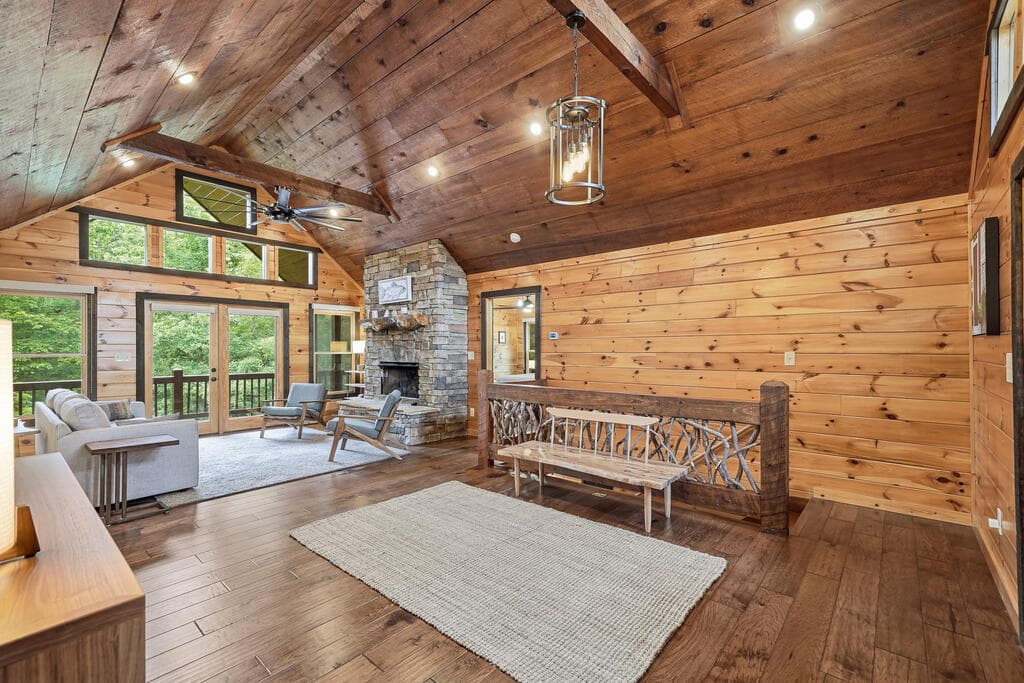 350 Kensington Drive, Mineral Bluff GA 30559 - Photo