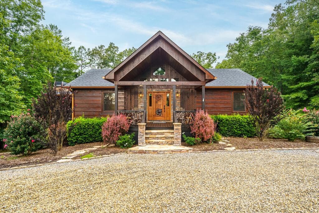 350 Kensington Drive, Mineral Bluff GA 30559 - Primary photo