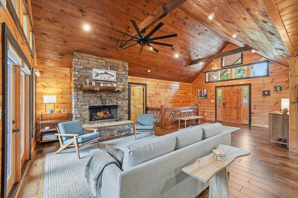 350 Kensington Drive, Mineral Bluff GA 30559 - Photo