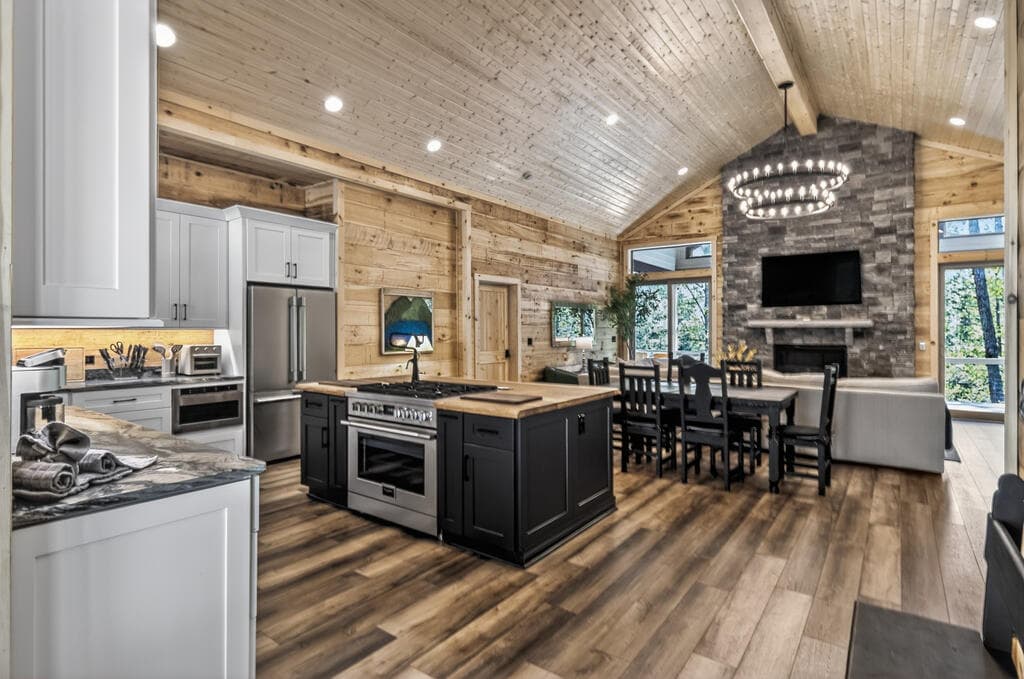 245 Bear Paw Trail, Blue Ridge GA 30513 - Photo