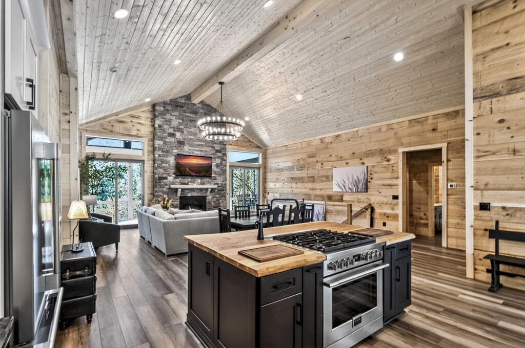 245 Bear Paw Trail, Blue Ridge GA 30513 - Photo