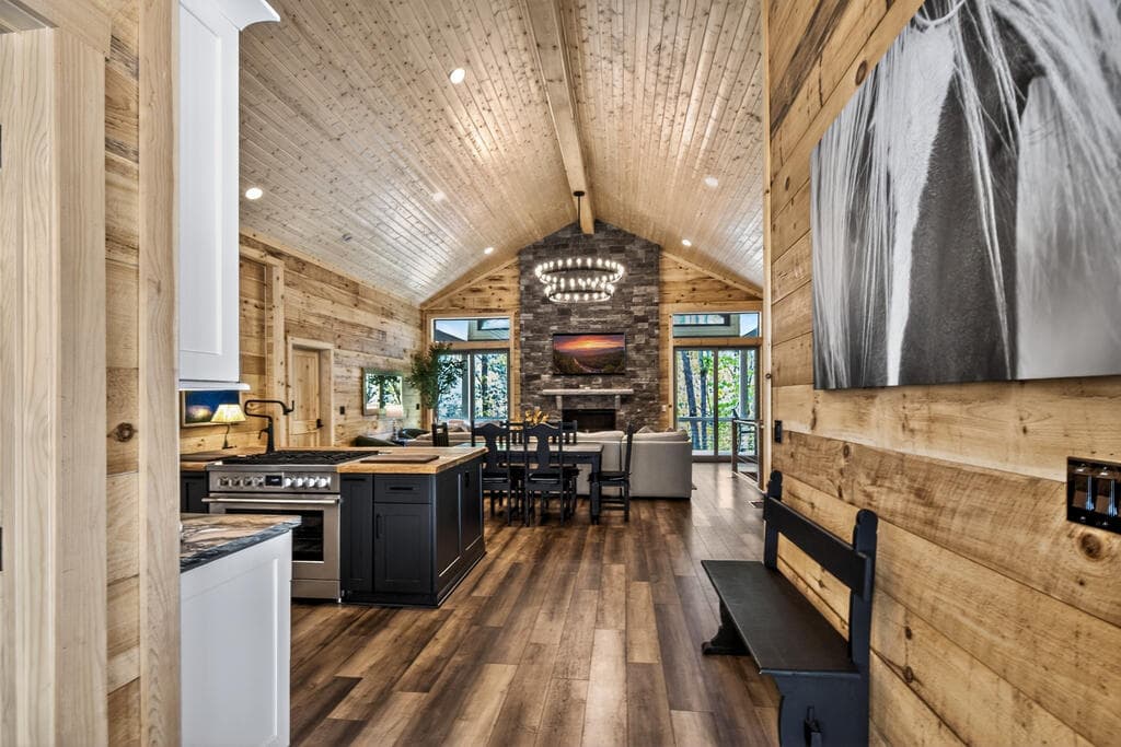 245 Bear Paw Trail, Blue Ridge GA 30513 - Photo