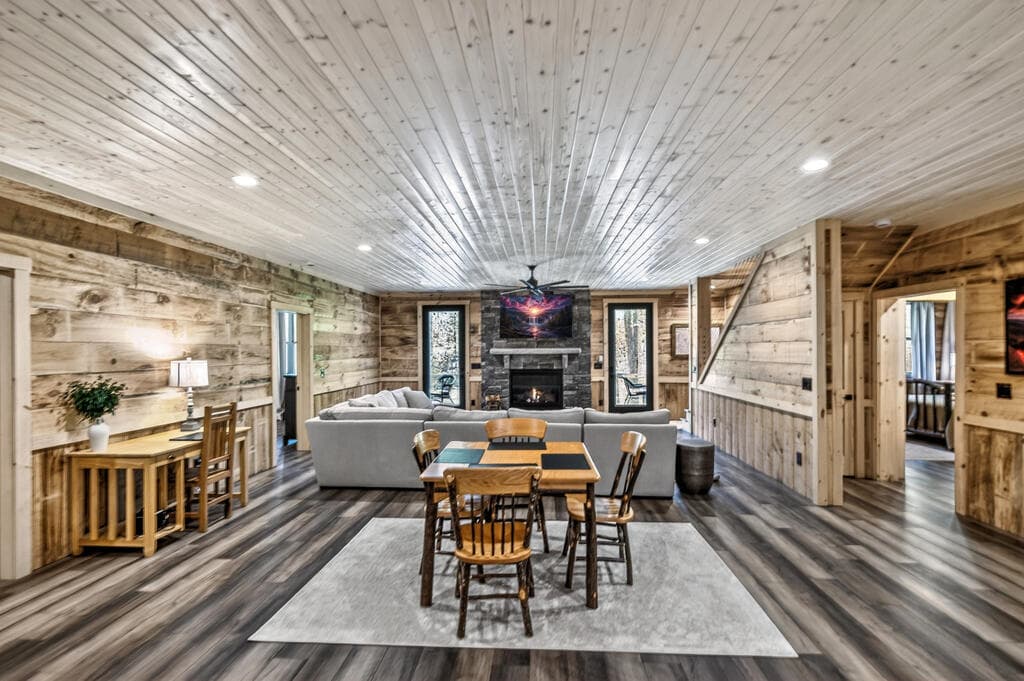245 Bear Paw Trail, Blue Ridge GA 30513 - Photo