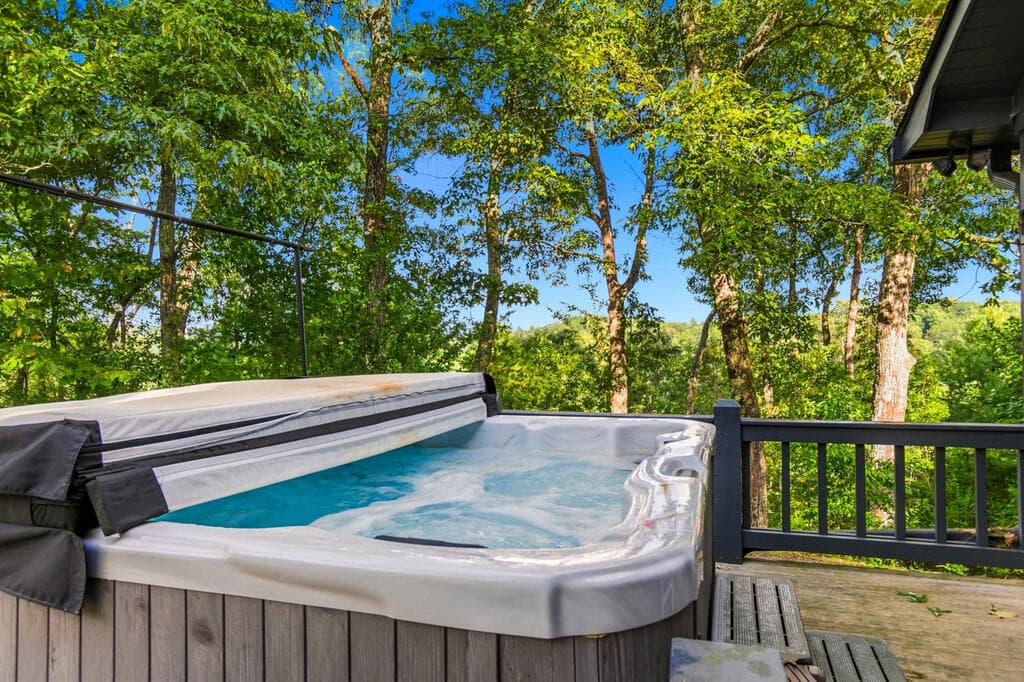 142 Oak Hill Drive, Mineral Bluff GA 30559 - Photo