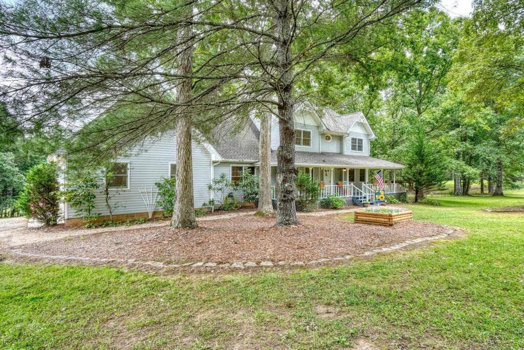 151 Sharp Top Circle, Blairsville GA 30512 - Photo