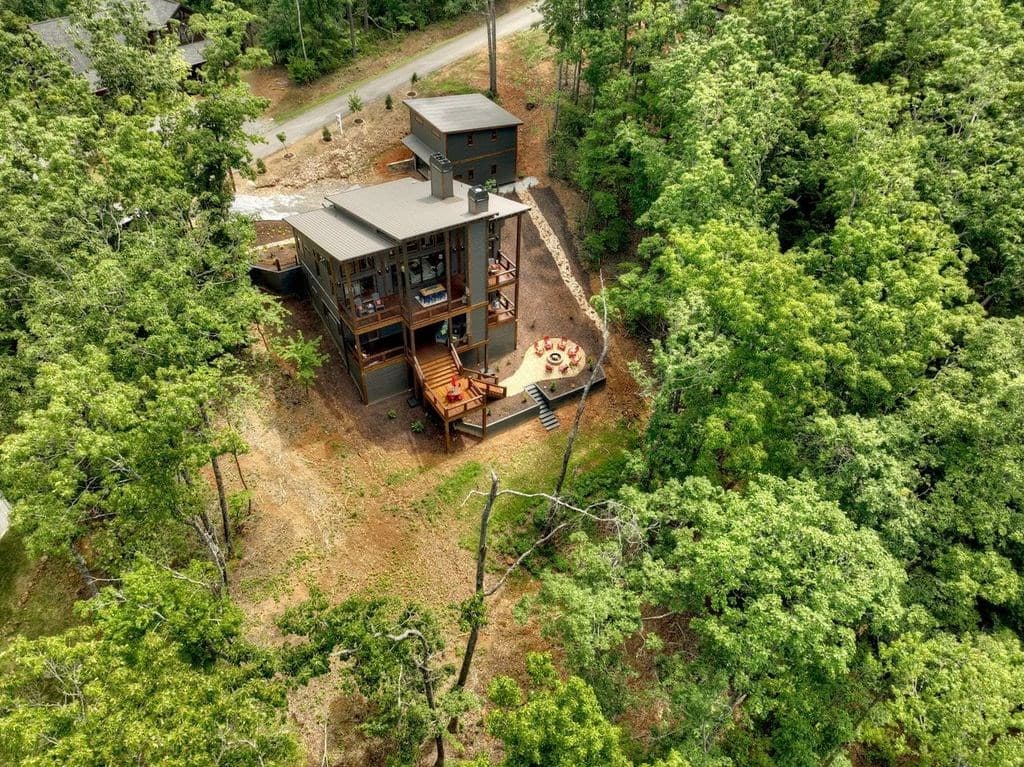 590 Deer Crest Road, Blue Ridge GA 30513 - Photo