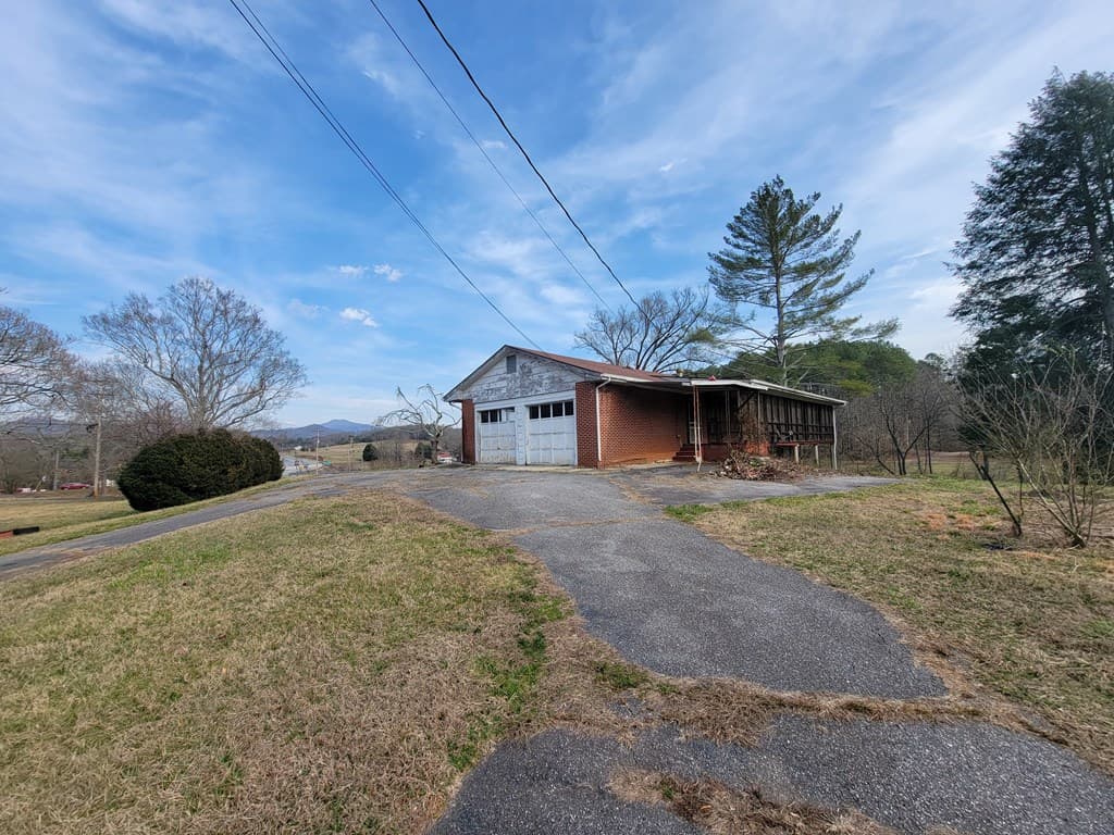 518 E Hwy 64, Hayesville NC 28904 - Photo