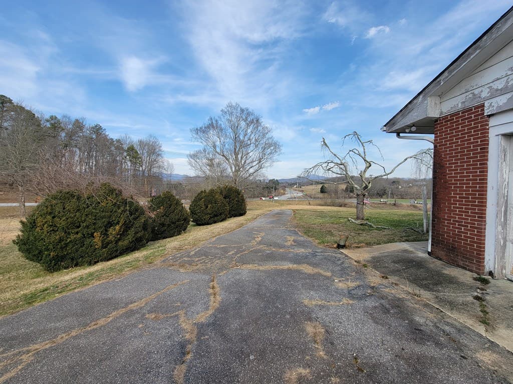 518 E Hwy 64, Hayesville NC 28904 - Photo