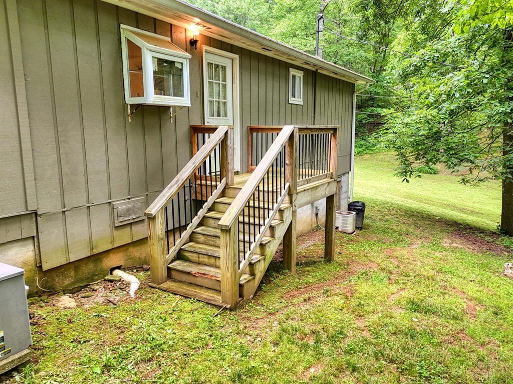 562 New Hope Club Road, Ellijay GA 30540 - Photo