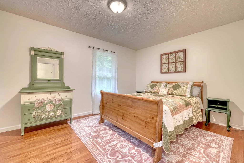 562 New Hope Club Road, Ellijay GA 30540 - Photo