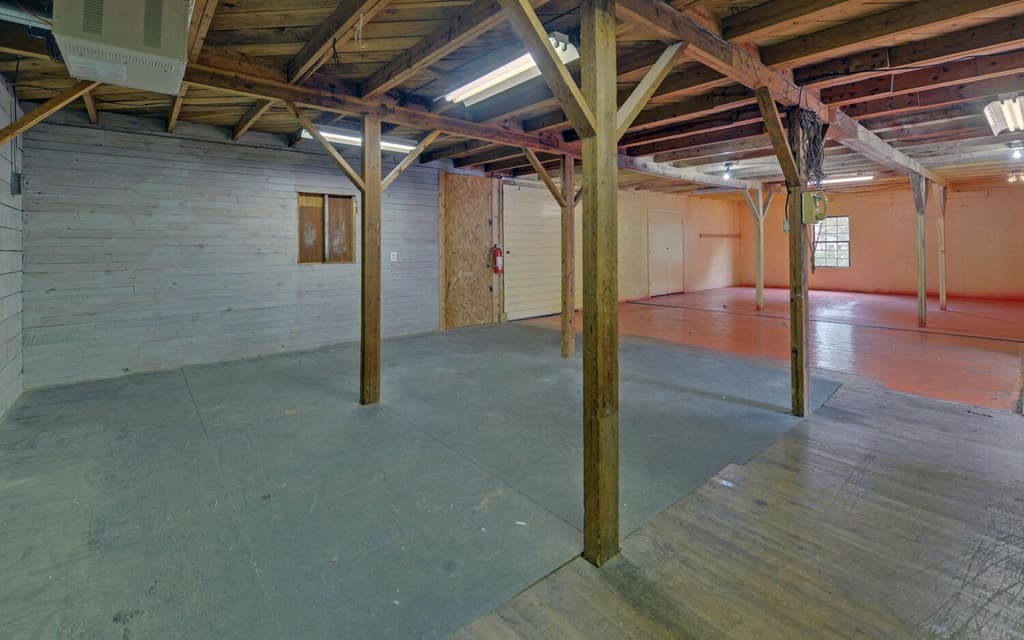 7493 Us Hwy 76 W, Young Harris GA 30582 - Photo