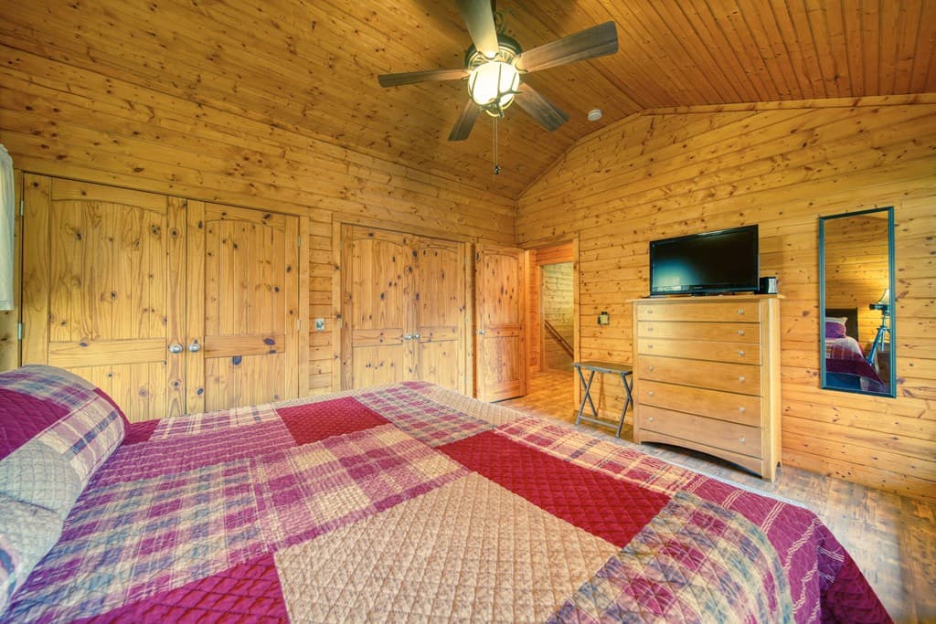 190 Ruby Lake Drive N, Hiawassee GA 30546 - Photo