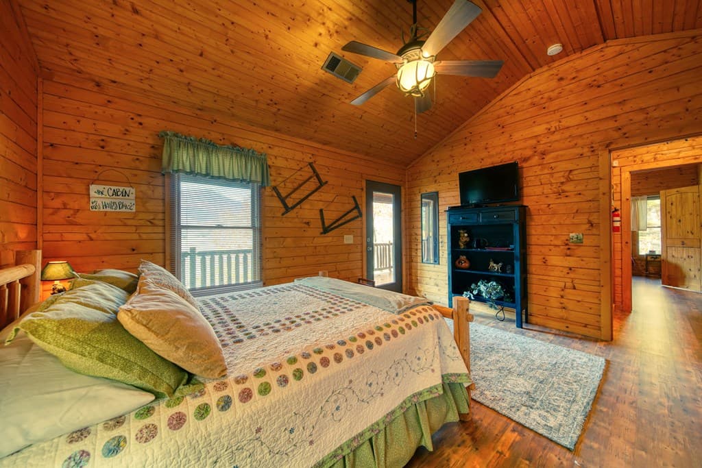 190 Ruby Lake Drive N, Hiawassee GA 30546 - Photo