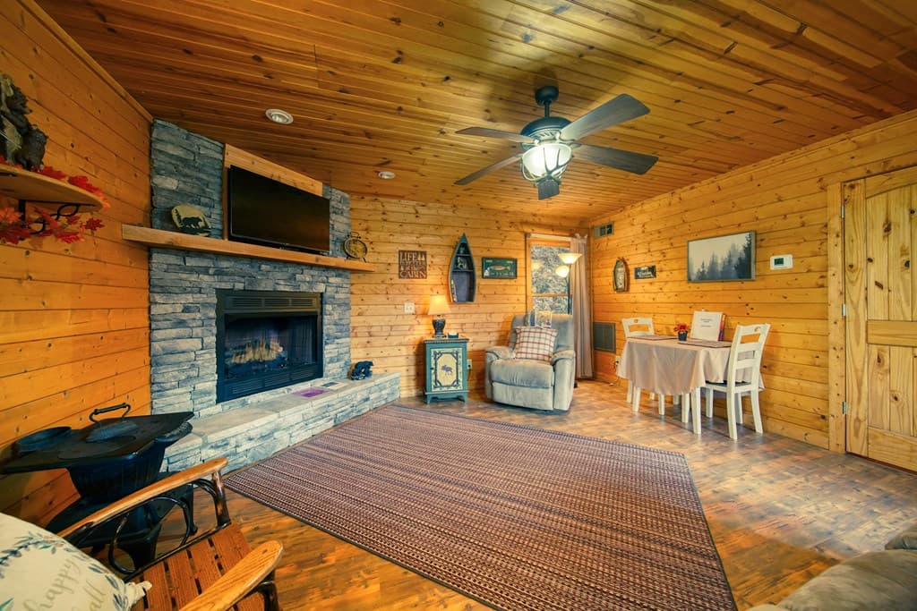 190 Ruby Lake Drive N, Hiawassee GA 30546 - Photo
