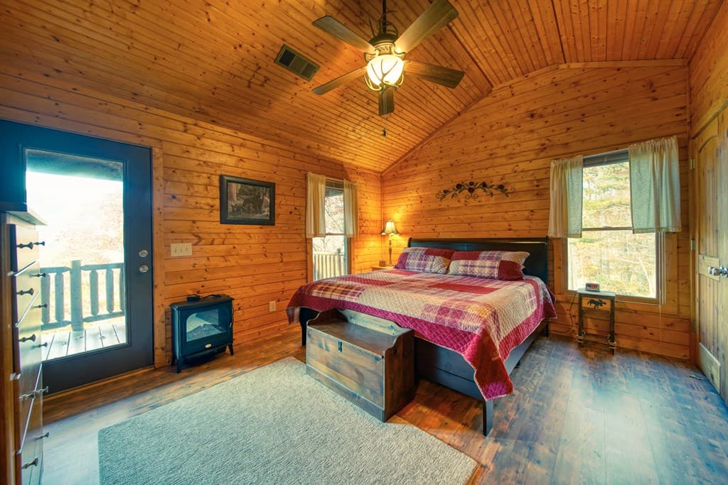 190 Ruby Lake Drive N, Hiawassee GA 30546 - Photo