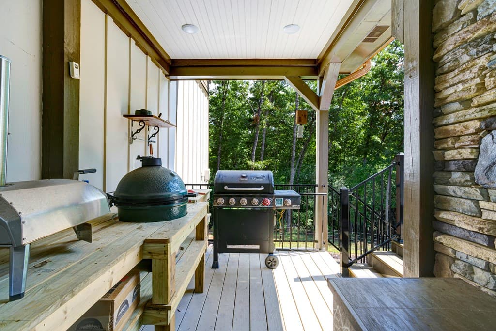 205 Hightower Ridge Drive, Hiawassee GA 30546 - Photo