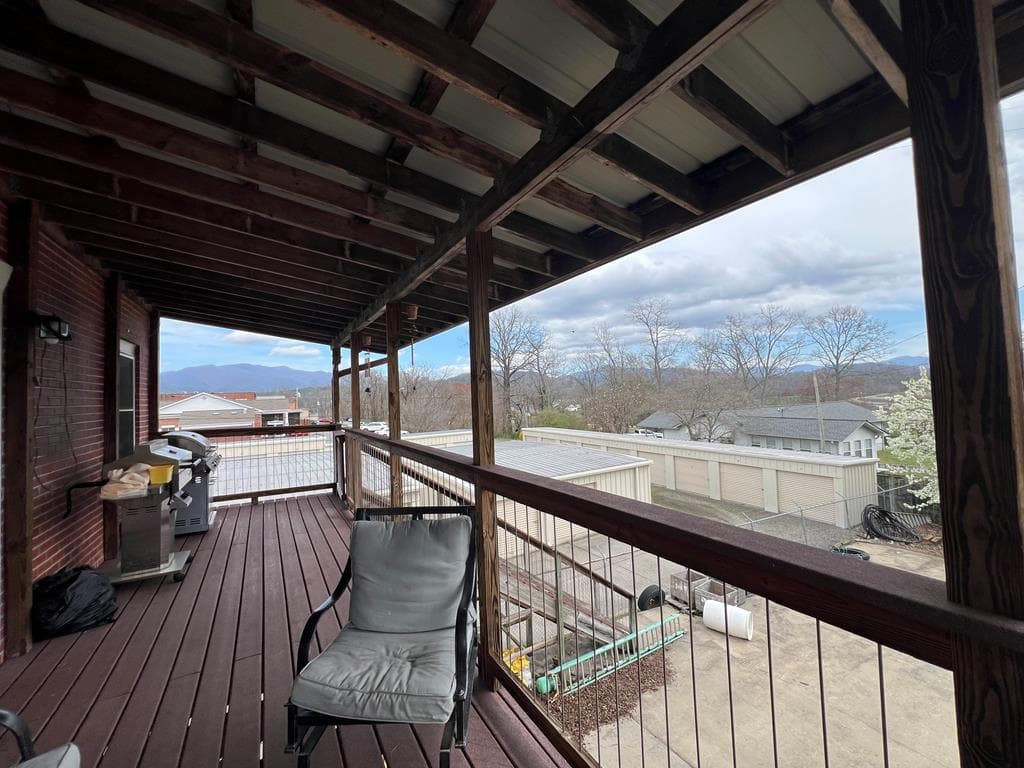 6 Sanderson Street, Hayesville NC 28904 - Photo