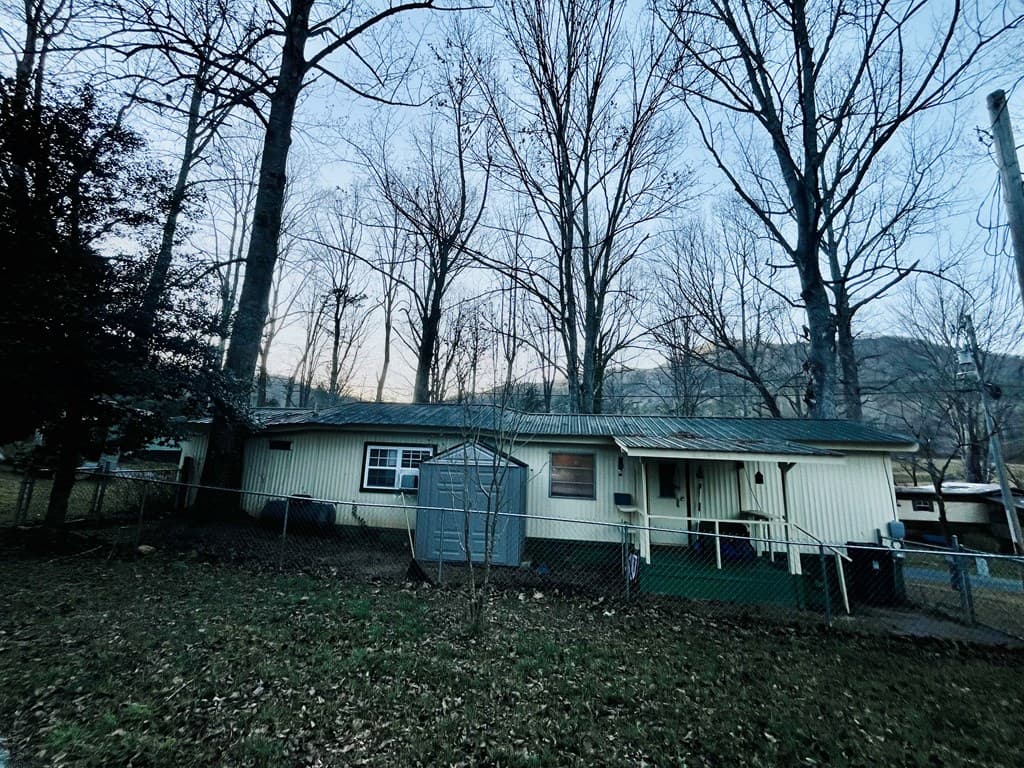 83 Leisure Woods Lane, Hiawassee GA 30546 - Photo