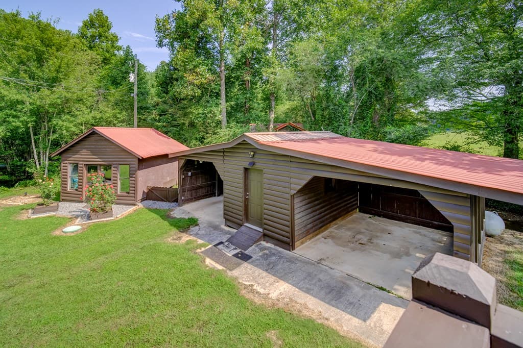 142 Bear Lake Drive, Blue Ridge GA 30513 - Photo