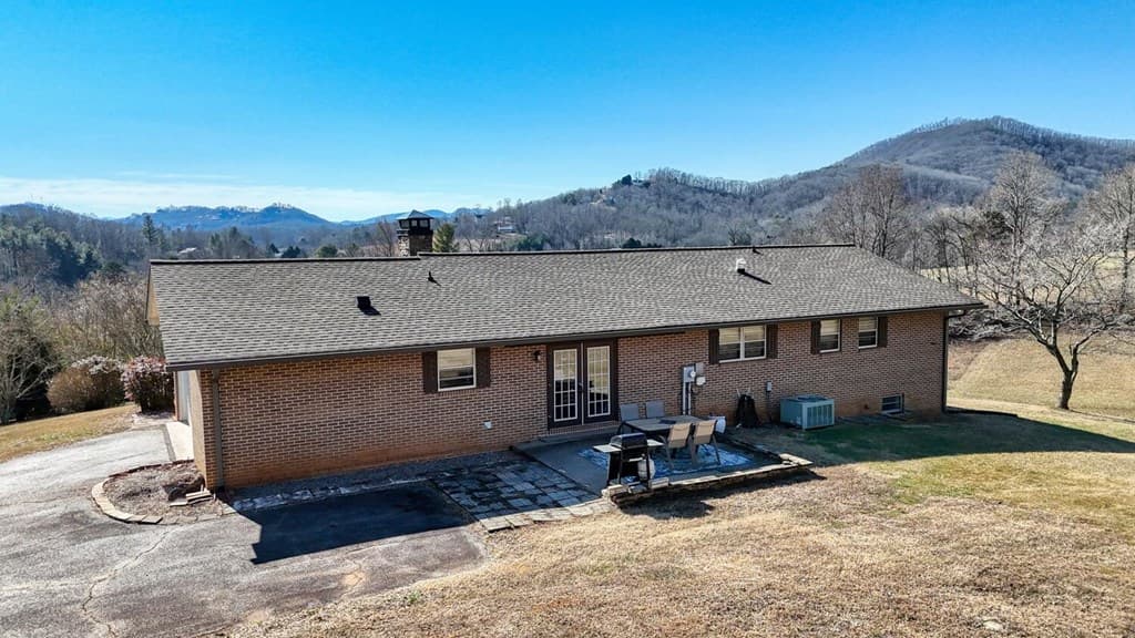 85 Chatuge Shores Circle, Hayesville NC 28904 - Photo