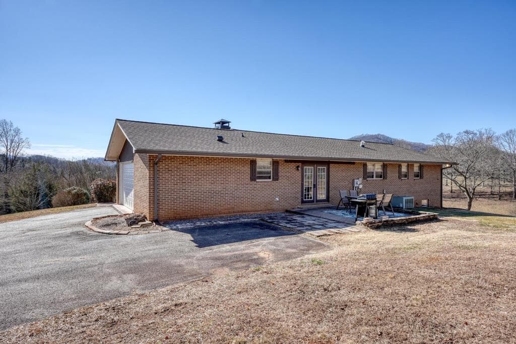 85 Chatuge Shores Circle, Hayesville NC 28904 - Photo