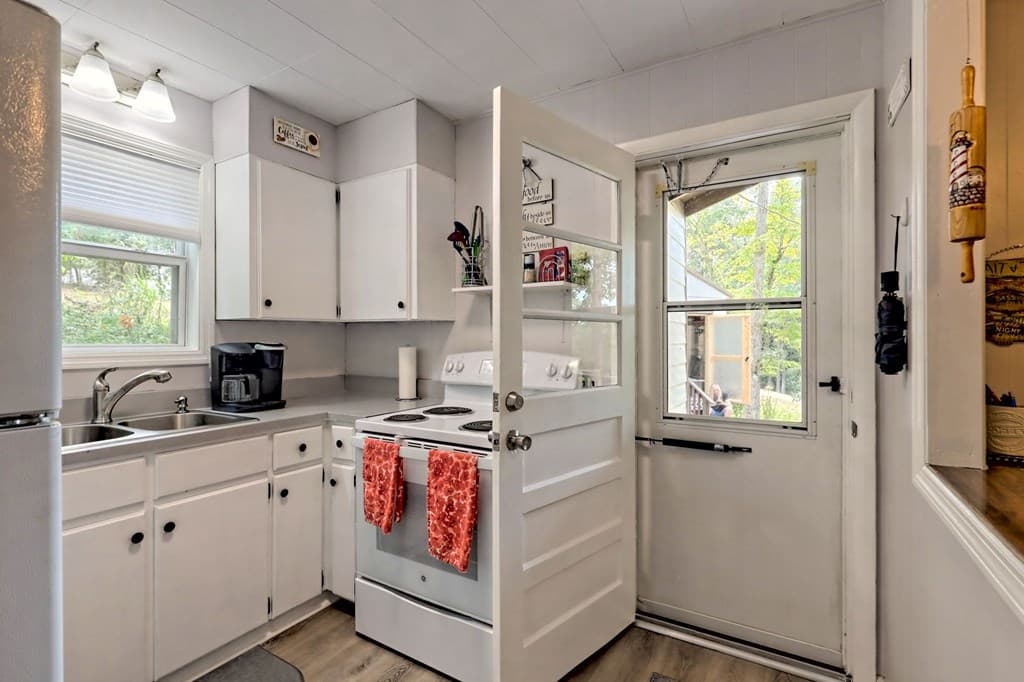 3259 Coffey Lane, Young Harris GA 30582 - Photo