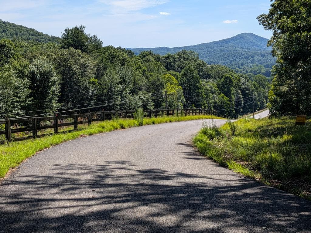 12 Daisy Drive, Brasstown NC 28902 - Photo