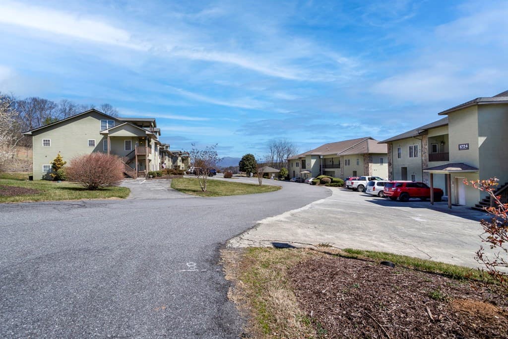 1725 Watercrest Way D, Young Harris GA 30582 - Photo