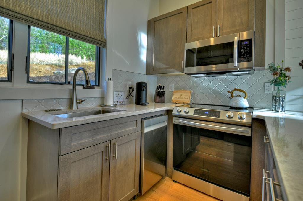 300 Old Toccoa Loop, Mineral Bluff GA 30559 - Photo