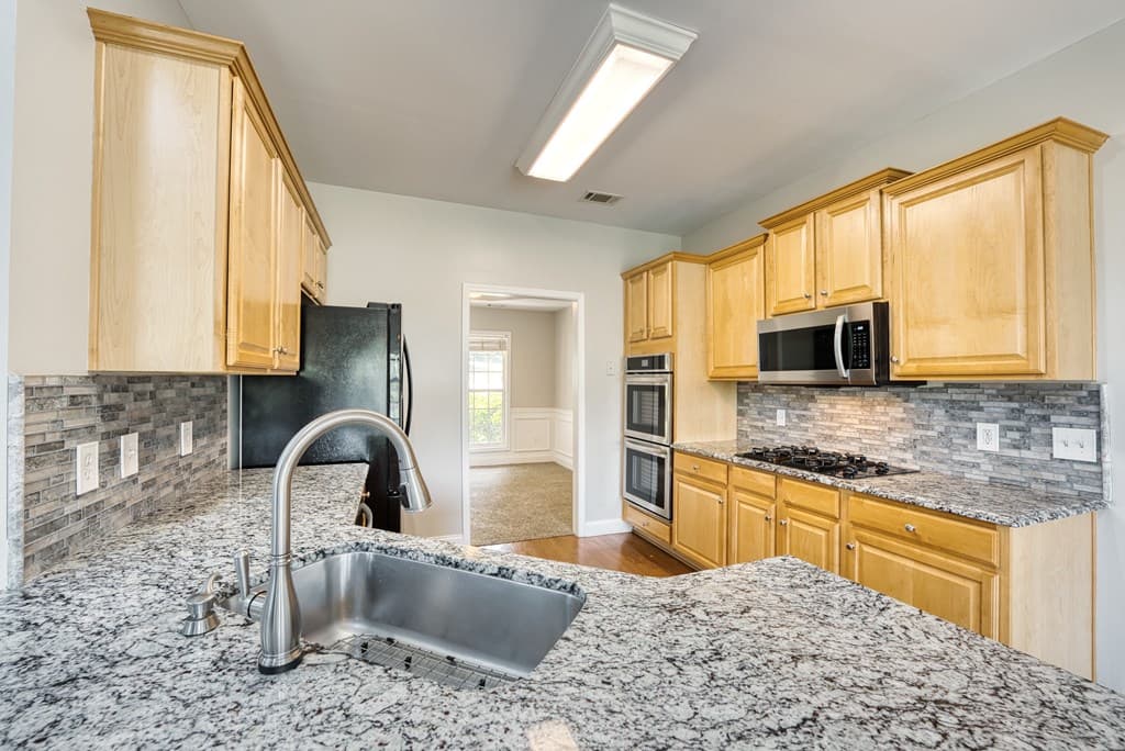 8945 Creekstone Place, Gainesville GA 30506 - Photo