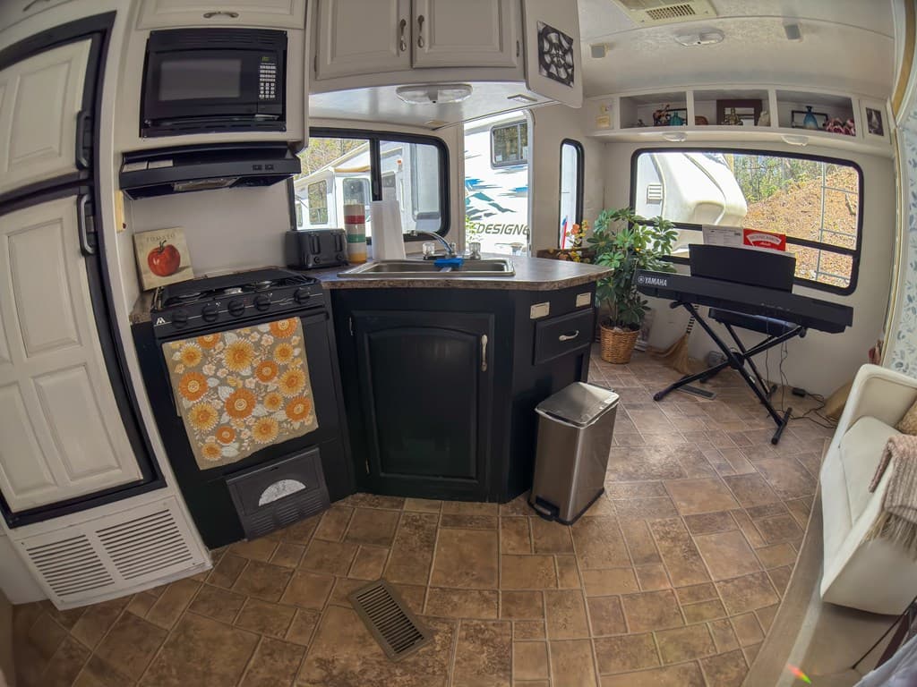 1326 Ruby Lake Drive, Hiawassee GA 30546 - Photo