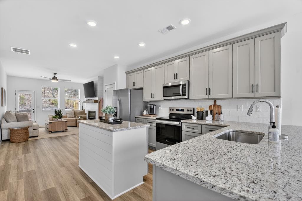 Unit 38 Grove Loop, Blue Ridge GA 30513 - Photo