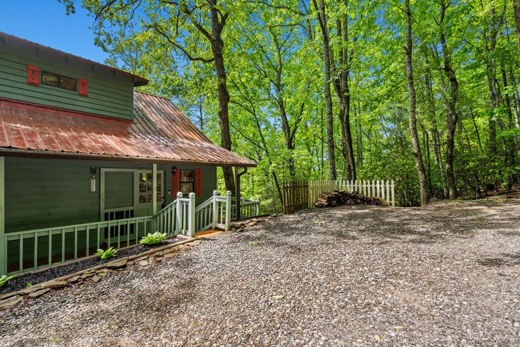 127 Berry Reister Drive, Blairsville GA 30512 - Photo