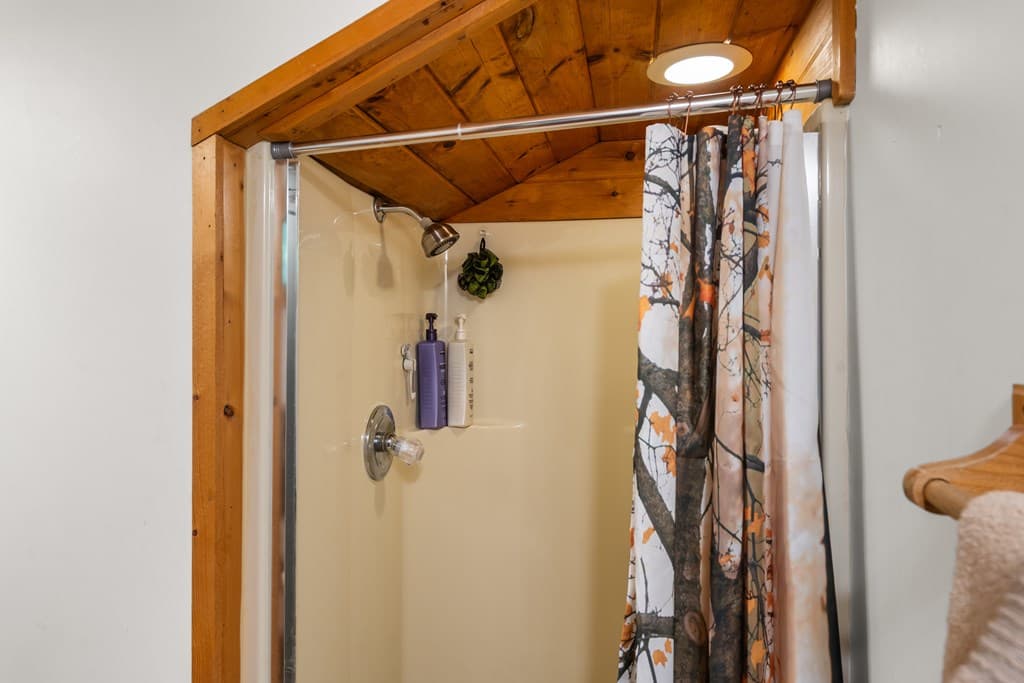 127 Berry Reister Drive, Blairsville GA 30512 - Photo