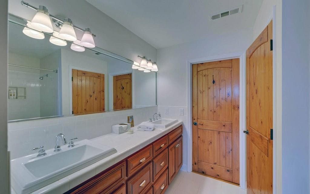 1951 Island View Drive, Hiawassee GA 30546 - Photo