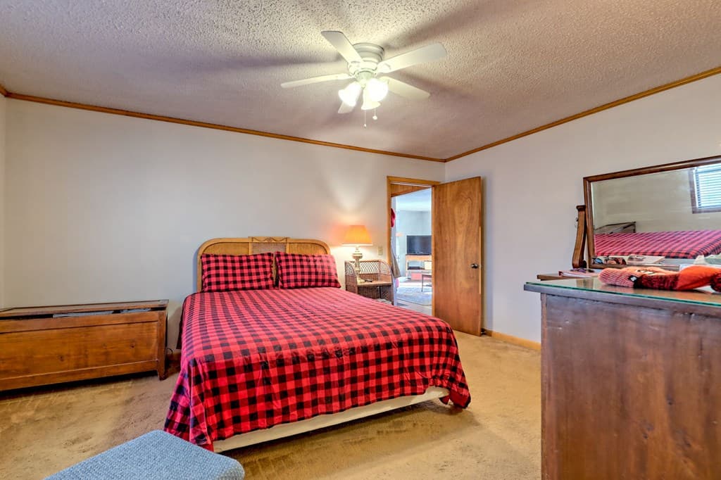 5827 Brasstown Creek Est, Young Harris GA 30582 - Photo