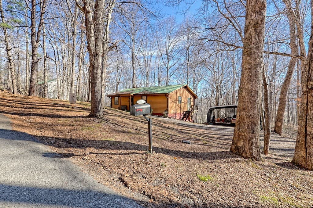 5827 Brasstown Creek Est, Young Harris GA 30582 - Photo